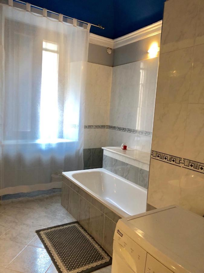 Camera Matrimoniale Privata Con Bagno Interno Верчеллі Екстер'єр фото